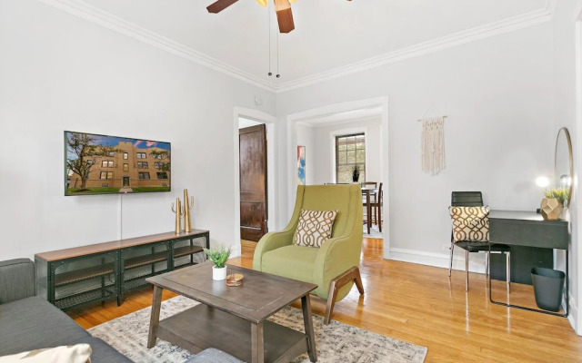 1BR Unit - Belmont J3