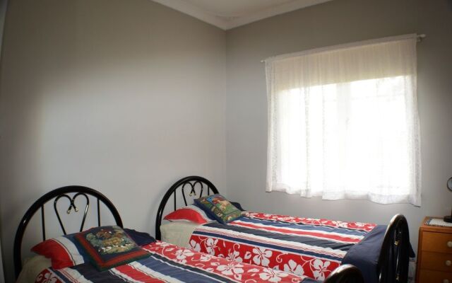 Sandy Lake Farm Accommodation Gingin WA