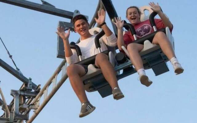 Whispering Pines 352hc