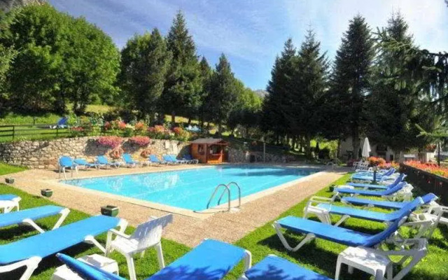 Hotel Petit Lacreu