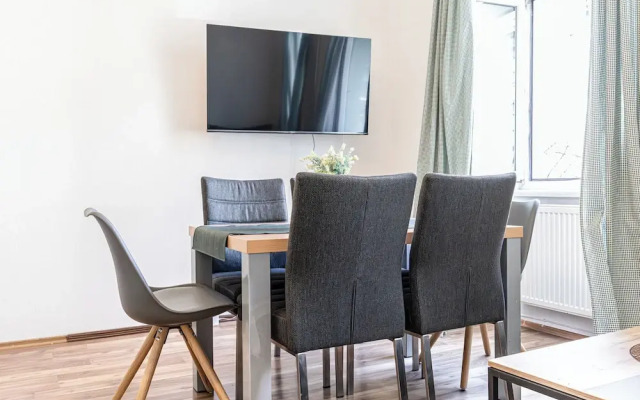 Cozy Longstay Room in a Central Location