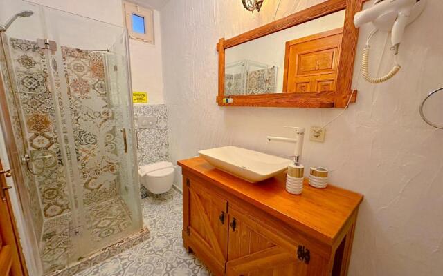 The Fountain Çeşme