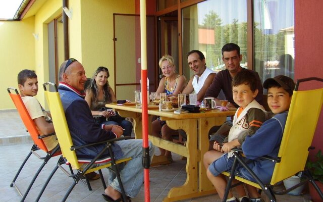 Family Hotel Kavrakovi