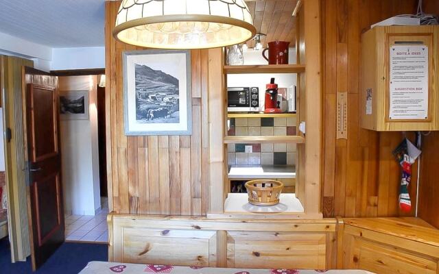 Apartment With one Bedroom in Val-d'isère, With Wonderful Mountain Vie