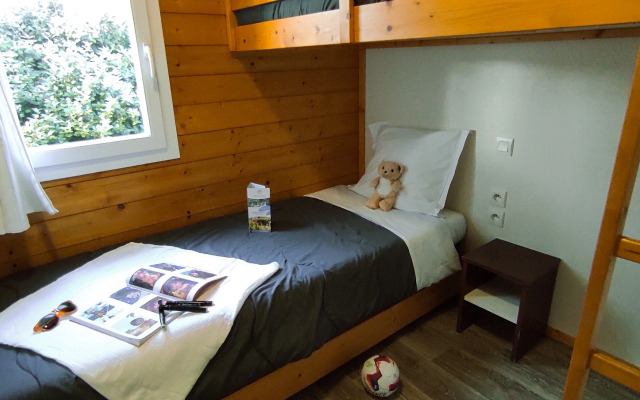 Terres de France - Hameaux des Marines