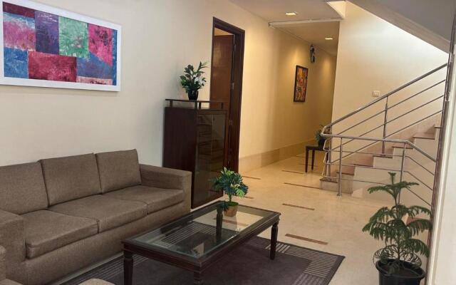 Enkay Suites - DLF CyberCity