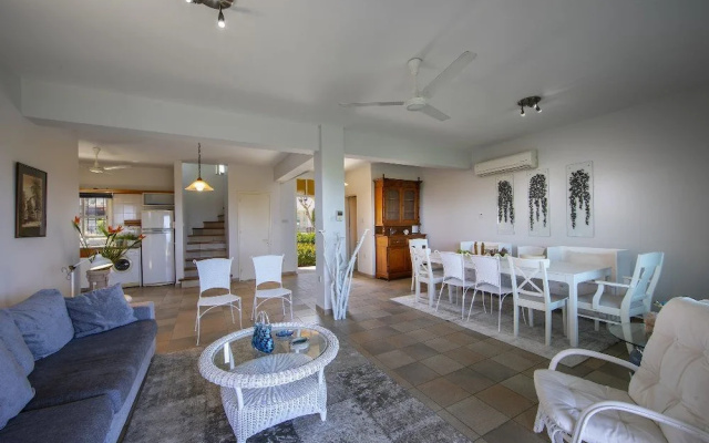Sirina Waterfront House