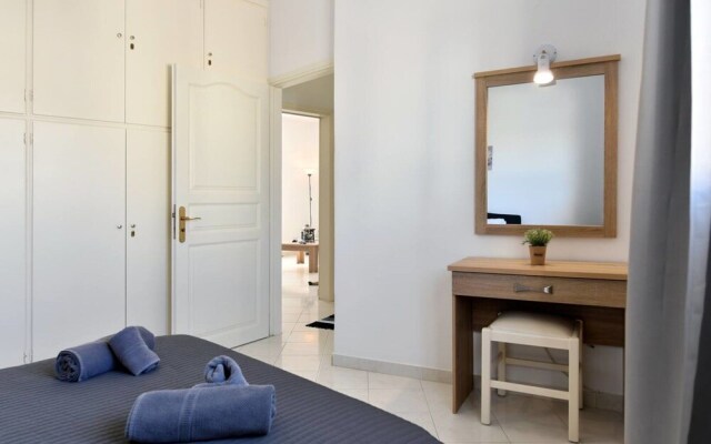 Two Bedroom House - Paroikia Central