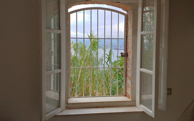 House With 2 Bedrooms in Milazzo, With Enclosed Garden and Wifi - 500 m From the Beach