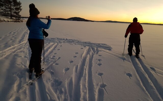 Lake Inari Mobile Cabins