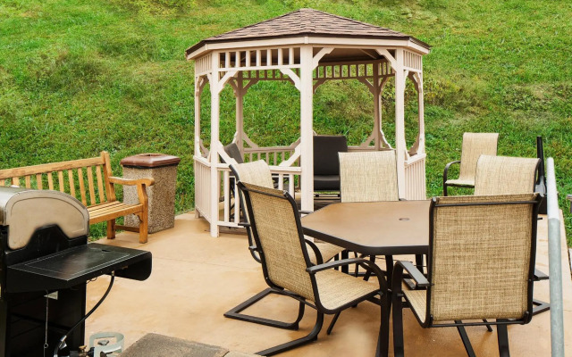 Microtel Inn & Suites by Wyndham St Clairsville/Wheeling