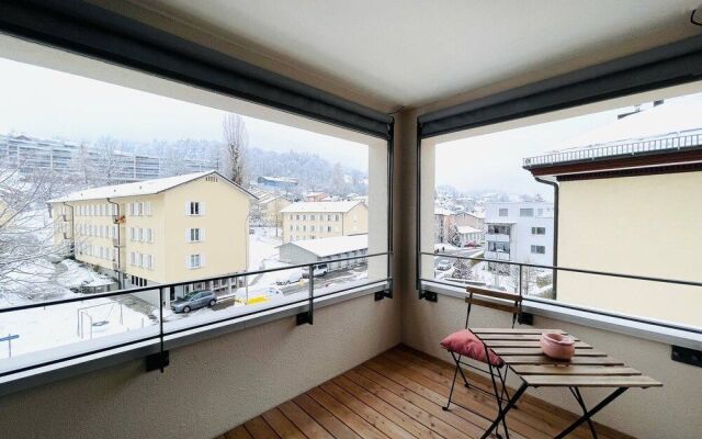 New Building With Balcony Closecentrefreeparkingsmarttv