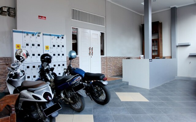 OYO 121 Ayub Residence Syariah