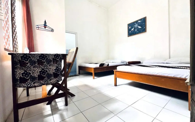 Santalum Hotel