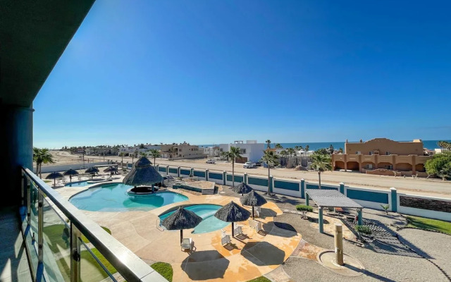 Unwind in a Modern Condo With Stunning View