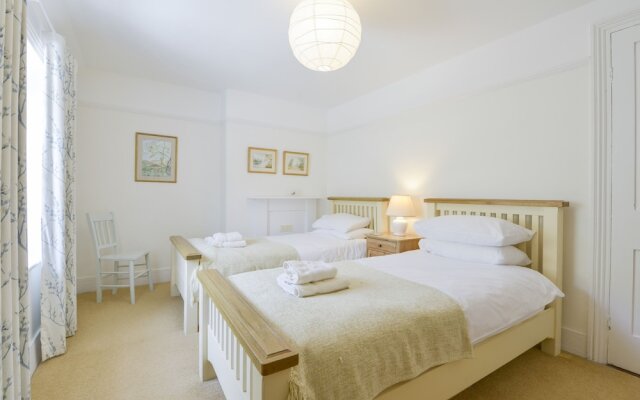 4 Coastguards Cottage