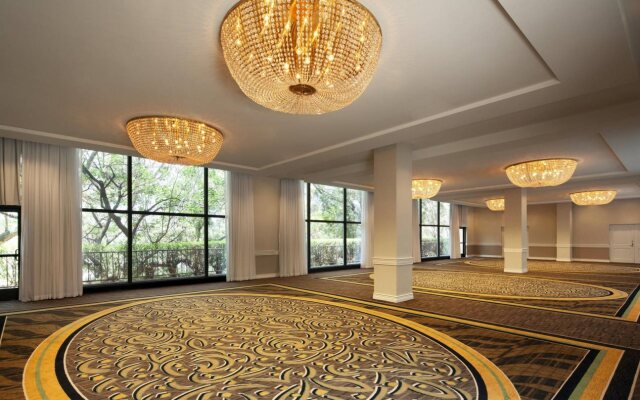 Sheraton Universal Hotel