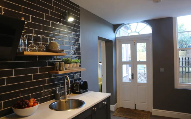 Old Rectifying House Superior Apartment