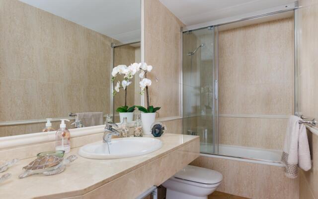 BONANZA 5 - Apartment near paradisaical beach. Free WiFi