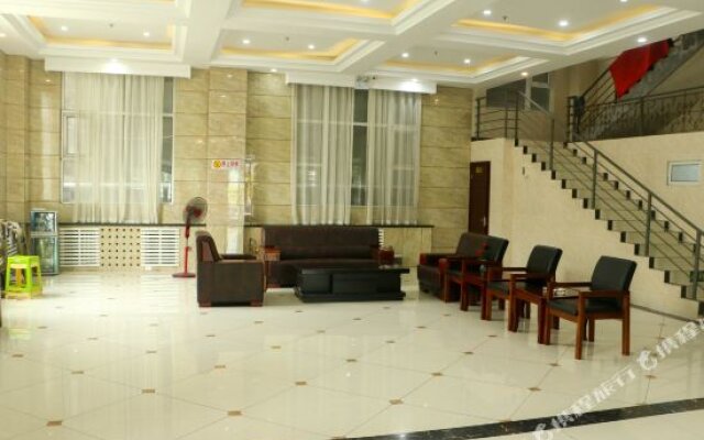 Longyuan Business Hotel Yichuan