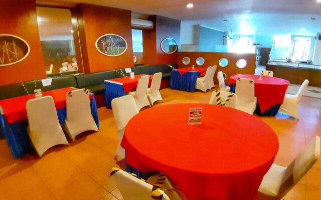 Alexander Hotel  Tegal