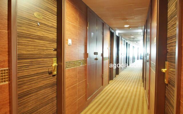 Ramada Grand Tsim Sha Tsui (Former Ramada Hong Kong Grand Tsim Sha Tsui)