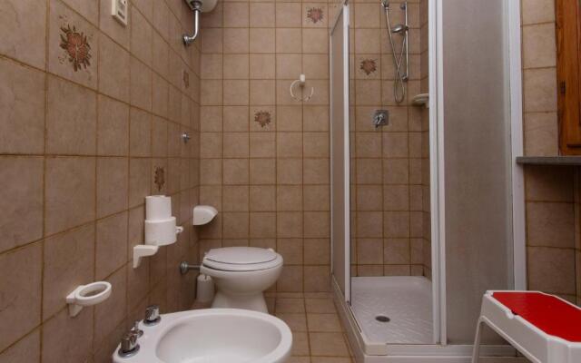 N66 - Numana, Trilocale in Centro Con Giardino