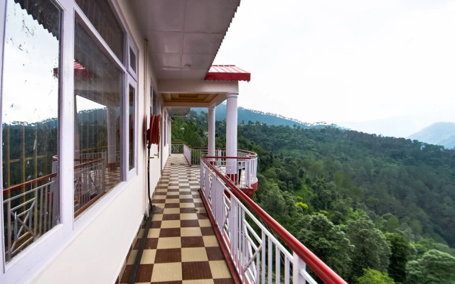 The Pine Stay by OYO Rooms