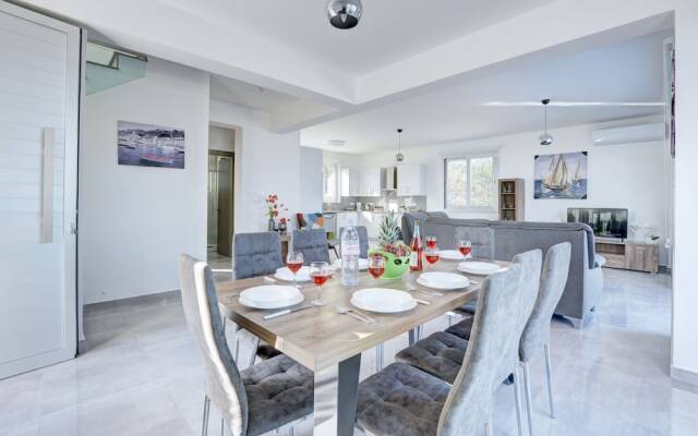 Villa Clea,stunning 4bdr Protaras Villa, Seaviews
