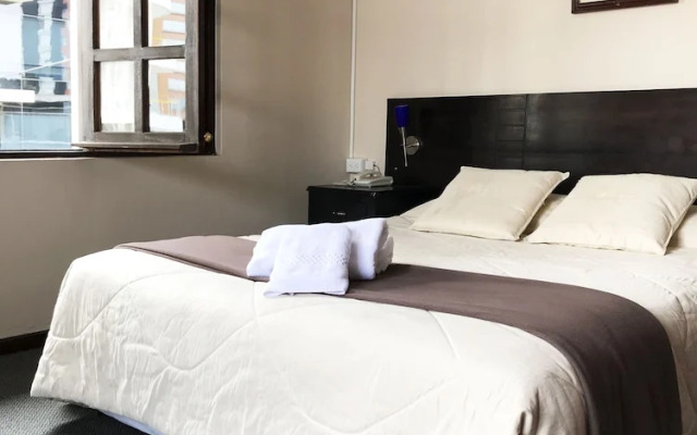 Hotel Muros Quito