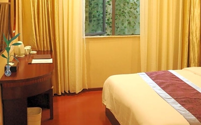 GreenTree Inn ShenZhen BaoAn XiXIang PingZhou Metro Station Business Hotel