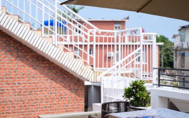 Yirenhai Audio and Video Homestay (Gulangyu Wujing Road Branch)