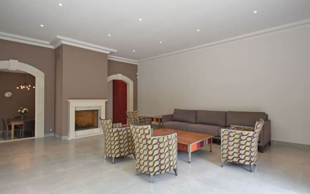 Attractive Holiday Home in Vézénobres With Swimming Pool