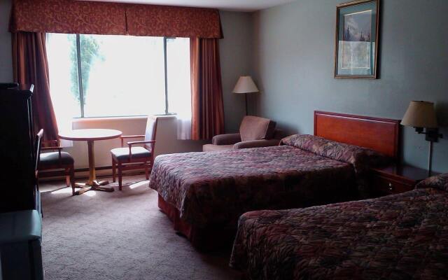 August Jack Motor Inn