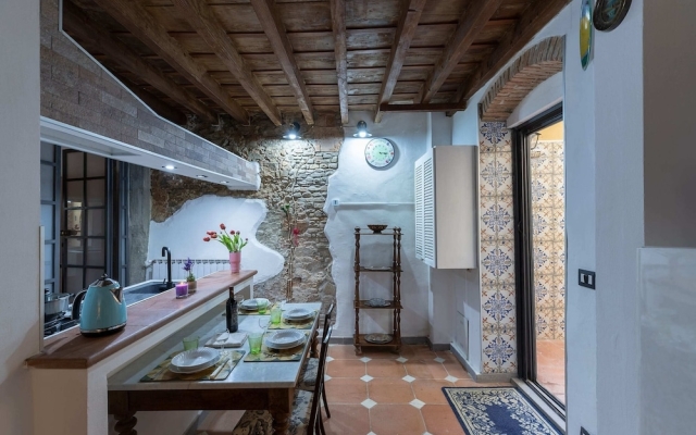 Serragli Court-hosted by Sweetstay