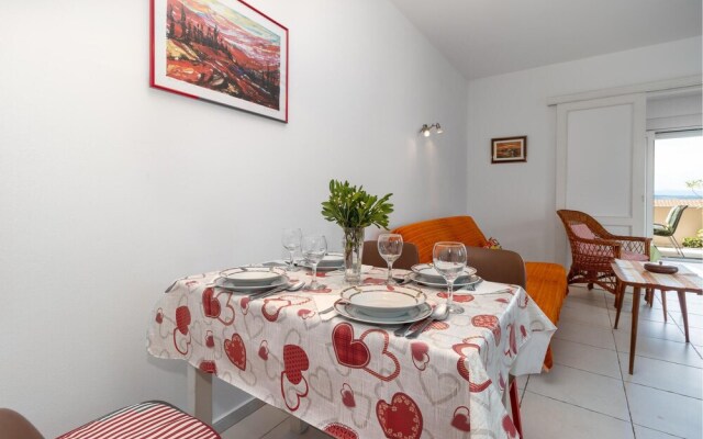 Stunning Apartment in Dramalj With Wifi and 2 Bedrooms