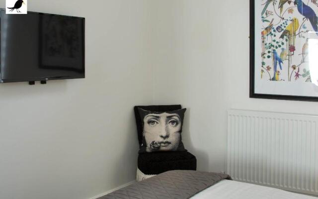 Blackbird Accommodation and Luxury Apartments room 11