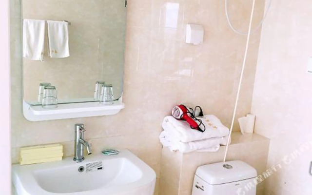 Jinhai Fengqing Holiday Hostel