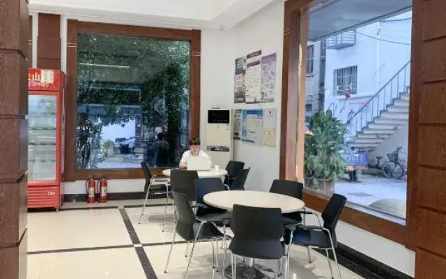 Shengzhou Bada Business Hotel