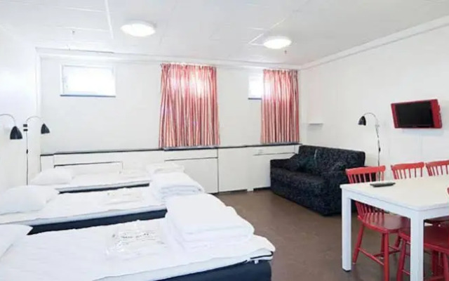STF Gärdet Hotel & Hostel