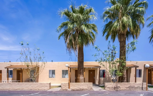 OYO Hotel Yuma AZ - I-8/US-95