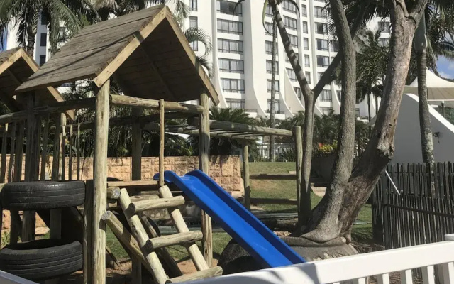 Studio Resort Apartment - Sleeps 2 - Beachside