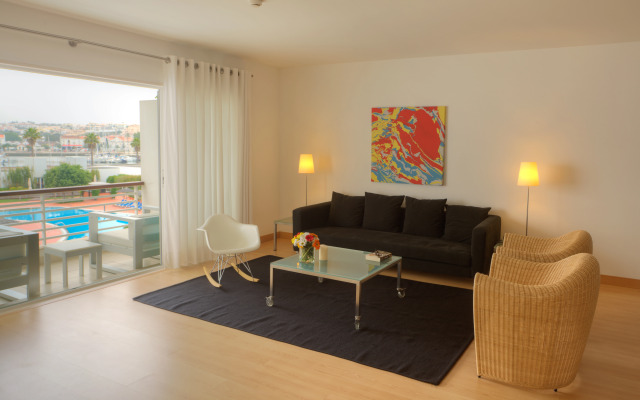 Marina Club Lagos Resort