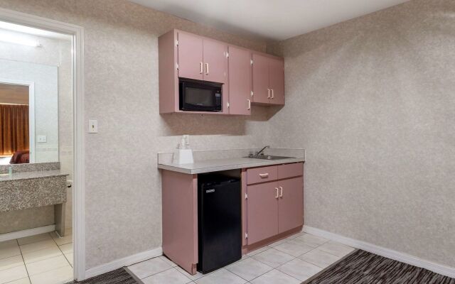 Rodeway Inn Clearwater - Largo