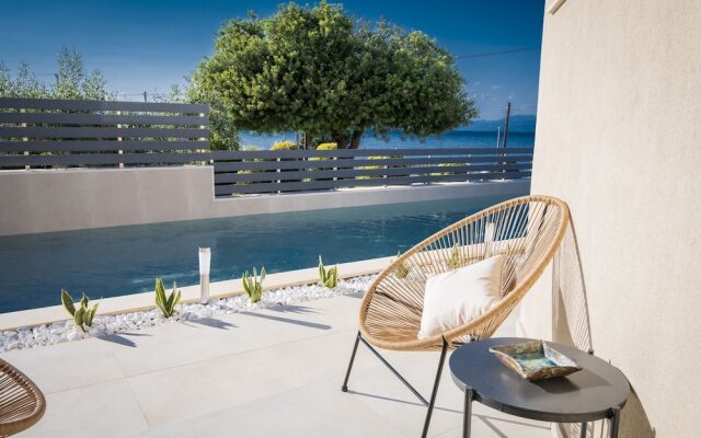 Theros Suites