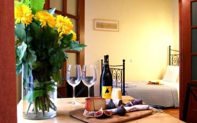 Feel Good Plaza Real