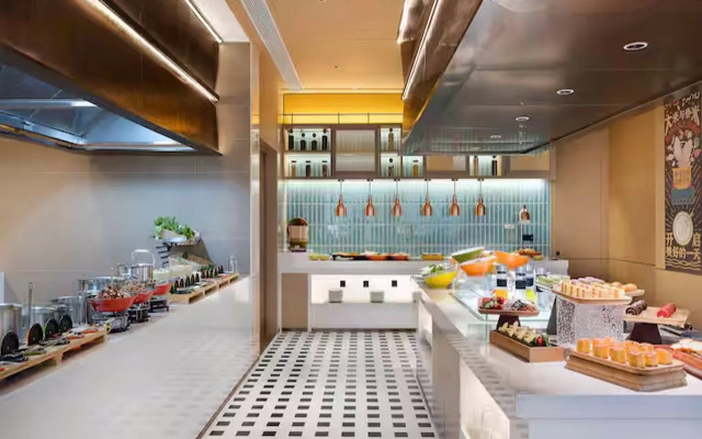 Home2 Suites by Hilton Xingyi Jushan Plaza