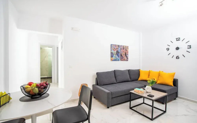 Athinais Suites