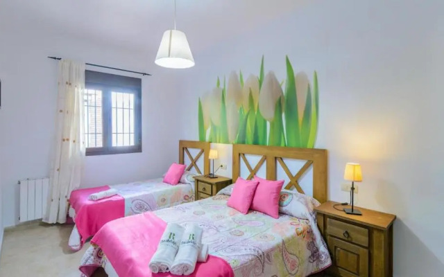 Villa Alejandro Sayalonga by Ruralidays