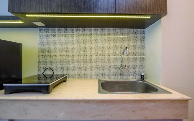 Cozy Stay and Tidy Studio at Evenciio Margonda Apartment